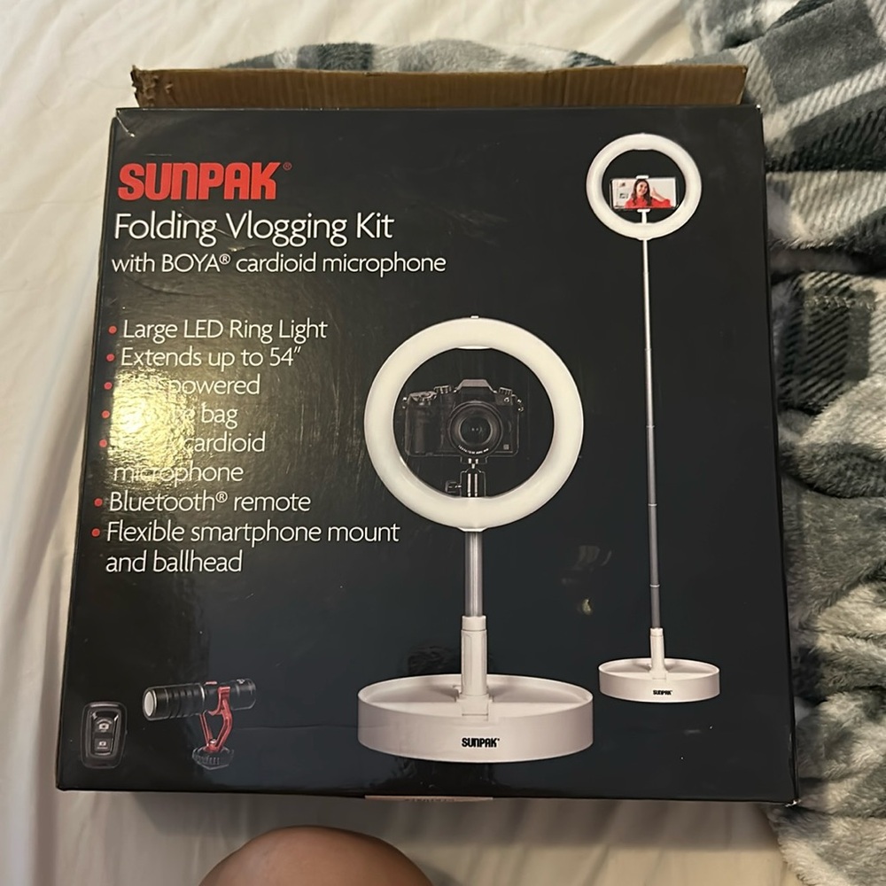Sunpak Compact Folding Vlogging Kit with Boya Cardioid Microphone